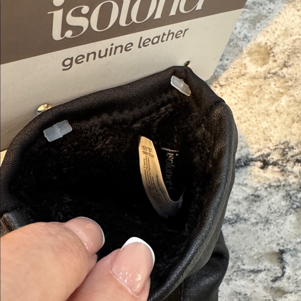 Isotoner Genuine Leather Touchscreen Gloves Black L/XL Warm Lined NWT - Picture 6 of 9